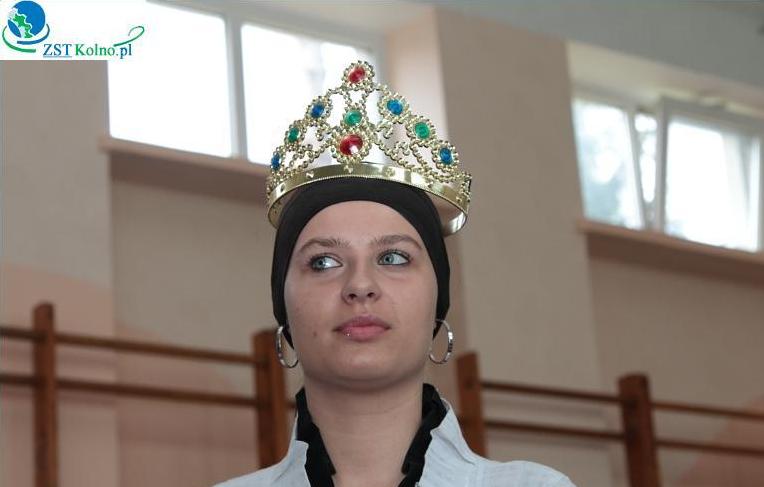 Po�egnanie klas maturalnych oraz uroczysto�� 3 maja w ZST w Kolnie rok szkolny 2009/2010
 autor: ZST Kolno, LO Kolno, LP Kolno 