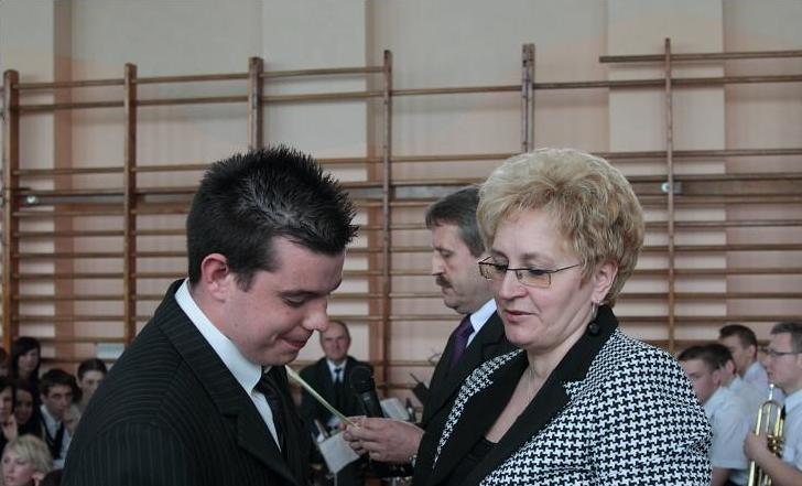 Po�egnanie klas maturalnych oraz uroczysto�� 3 maja w ZST w Kolnie rok szkolny 2009/2010
 autor: ZST Kolno, LO Kolno, LP Kolno 