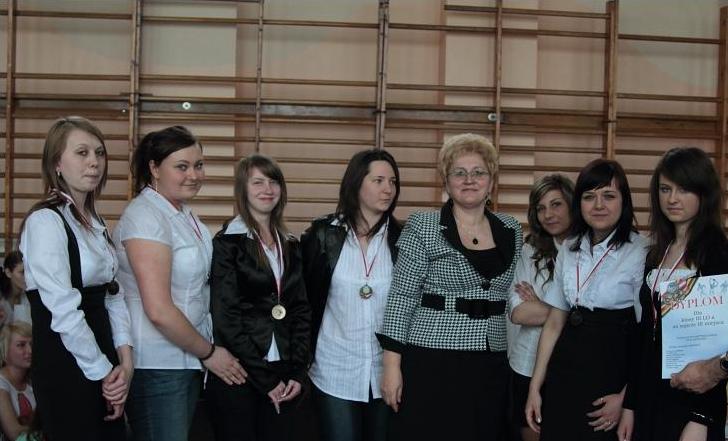 Po�egnanie klas maturalnych oraz uroczysto�� 3 maja w ZST w Kolnie rok szkolny 2009/2010
 autor: ZST Kolno, LO Kolno, LP Kolno 