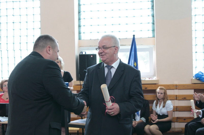 Wmurowanie kamienia w�gielnego w ZST autor: ZST Kolno, LO Kolno, LP Kolno 
