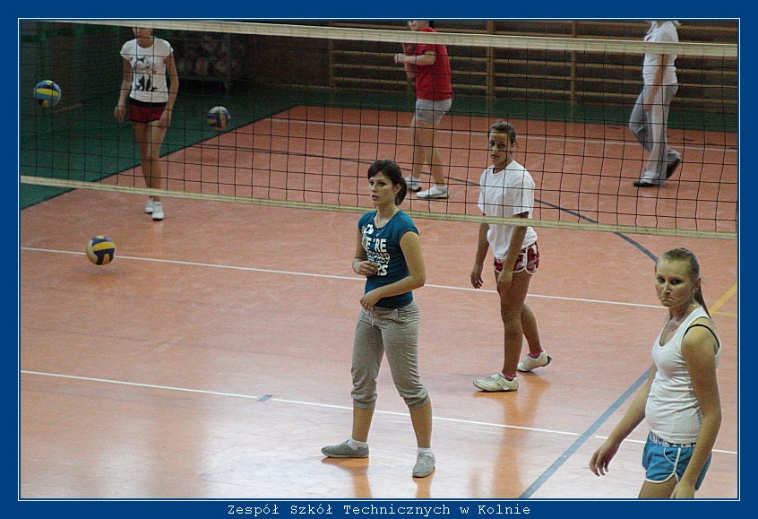 Mecz siatk�wki ZST Kolno kontra LO 'Mickiewicz' -Kolno 2010r. autor: ZST Kolno, LO Kolno, LP Kolno 