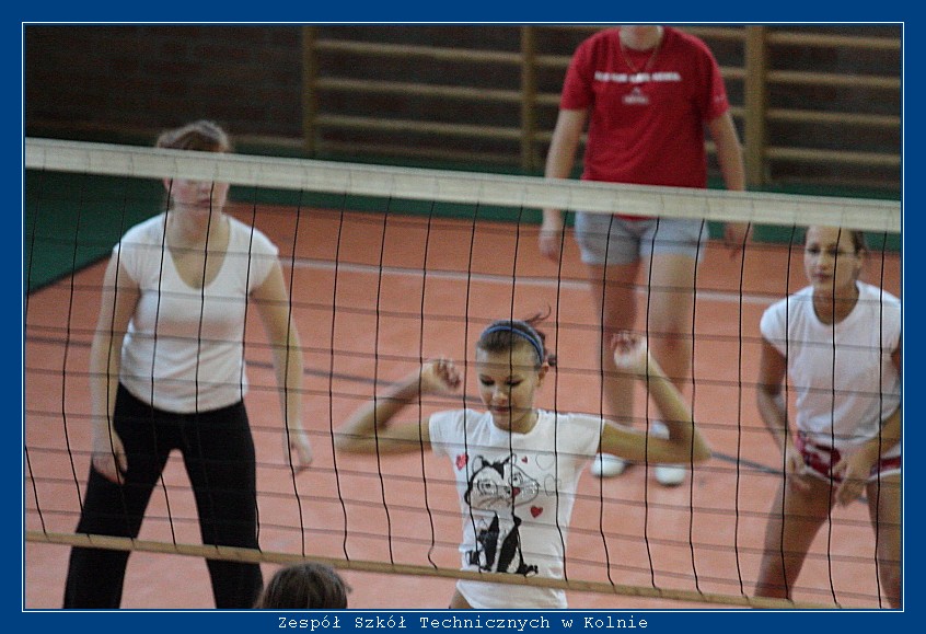 Mecz siatk�wki ZST Kolno kontra LO 'Mickiewicz' -Kolno 2010r. autor: ZST Kolno, LO Kolno, LP Kolno 