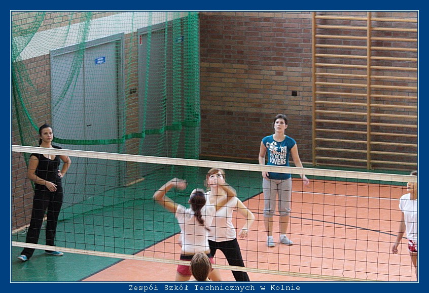 Mecz siatk�wki ZST Kolno kontra LO 'Mickiewicz' -Kolno 2010r. autor: ZST Kolno, LO Kolno, LP Kolno 