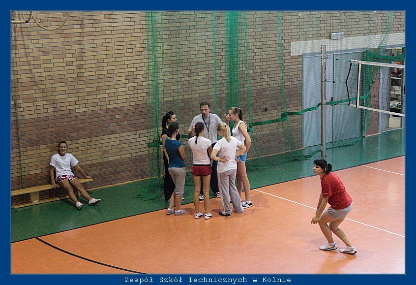 Mecz siatk�wki ZST Kolno kontra LO 'Mickiewicz' -Kolno 2010r. autor: ZST Kolno, LO Kolno, LP Kolno 