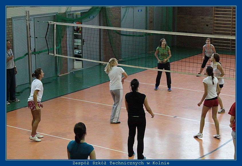 Mecz siatk�wki ZST Kolno kontra LO 'Mickiewicz' -Kolno 2010r. autor: ZST Kolno, LO Kolno, LP Kolno 