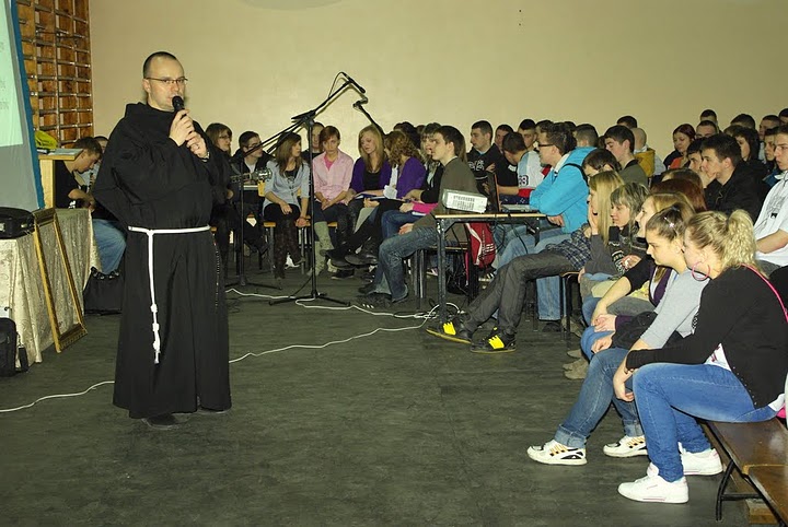 Rekolekcje w Zespole Szk� Technicznych w Kolnie 2011 r. autor: ZST Kolno, LO Kolno, LP Kolno 