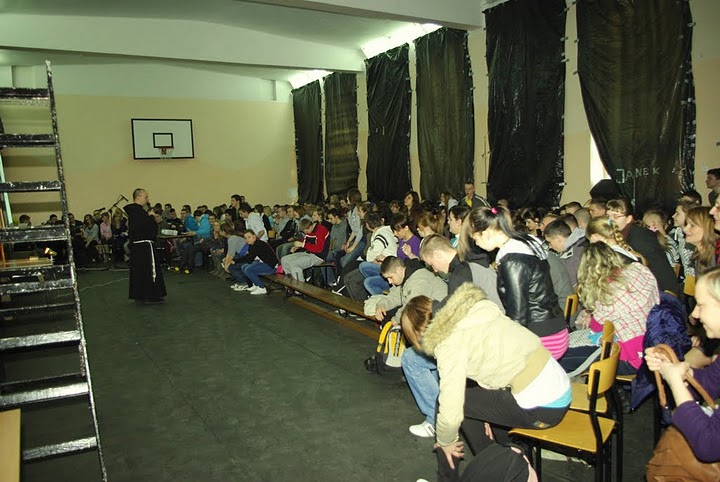 Rekolekcje w Zespole Szk� Technicznych w Kolnie 2011 r. autor: ZST Kolno, LO Kolno, LP Kolno 