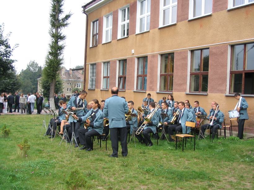 Rozpocz�cie roku szkolnego 2004/2005
 autor: ZST Kolno, LO Kolno, LP Kolno 