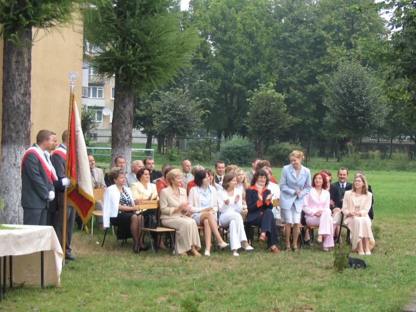 Rozpocz�cie roku szkolnego 2004/2005
 autor: ZST Kolno, LO Kolno, LP Kolno 
