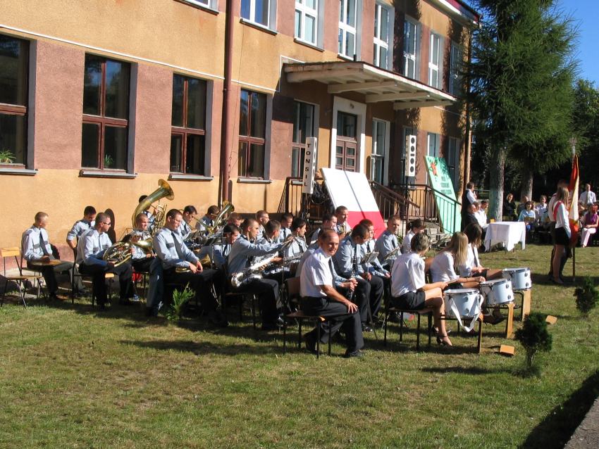 Rozpocz�cie roku szkolnego 2005/2006
 autor: ZST Kolno, LO Kolno, LP Kolno 