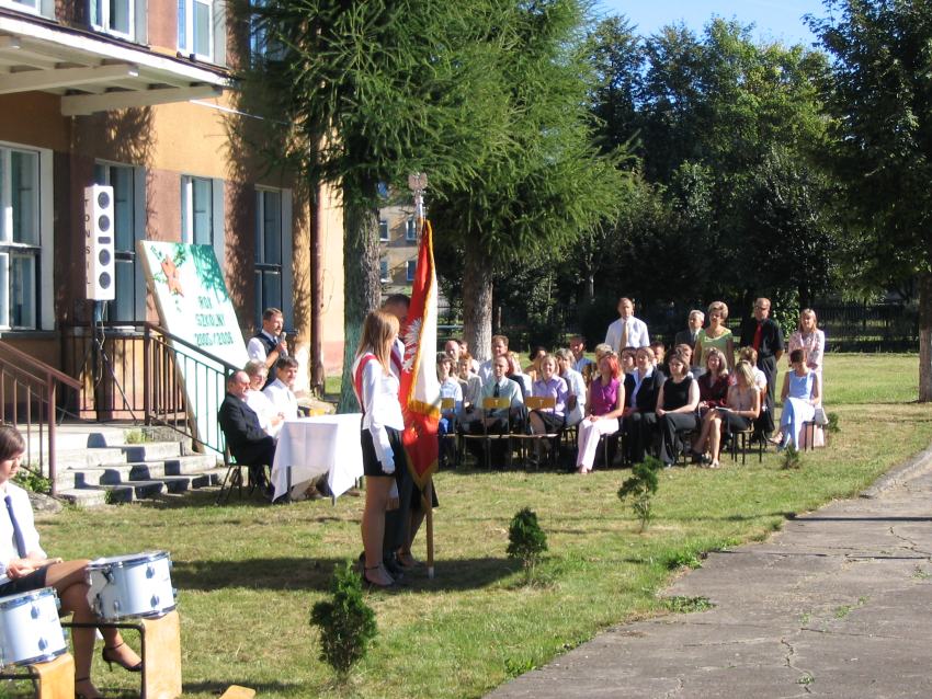 Rozpocz�cie roku szkolnego 2005/2006
 autor: ZST Kolno, LO Kolno, LP Kolno 