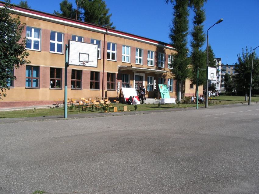 Rozpocz�cie roku szkolnego 2005/2006
 autor: ZST Kolno, LO Kolno, LP Kolno 