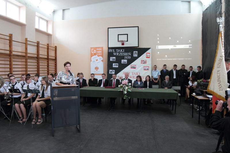 Rozpocz�cie roku szkolnego 2011/2012 autor: ZST Kolno, LO Kolno, LP Kolno 