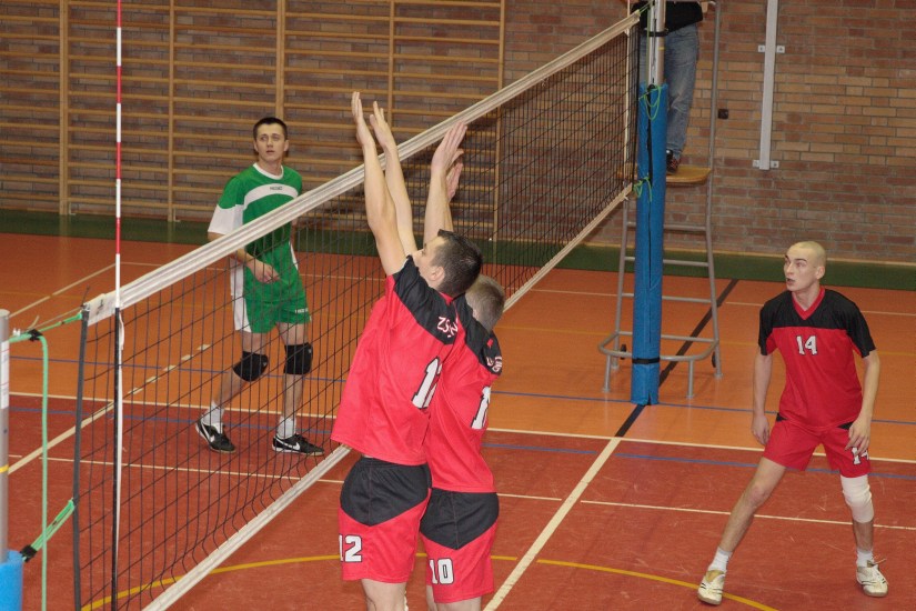 III Edycja Powiatowych Rozgrywek Pi�ki Siatkowej mecz ZST Kolno - Ma�y P�ock 2008r.
 autor: ZST Kolno, LO Kolno, LP Kolno 