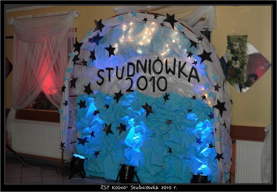 Studni�wka w ZST w Kolnie 2010 r.

 autor: ZST Kolno, LO Kolno, LP Kolno 