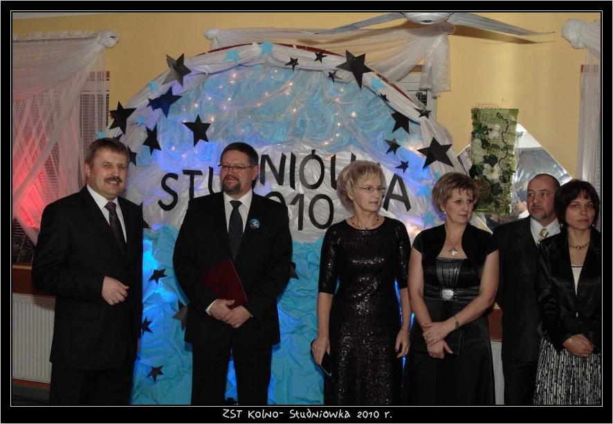 Studni�wka w ZST w Kolnie 2010 r.

 autor: ZST Kolno, LO Kolno, LP Kolno 