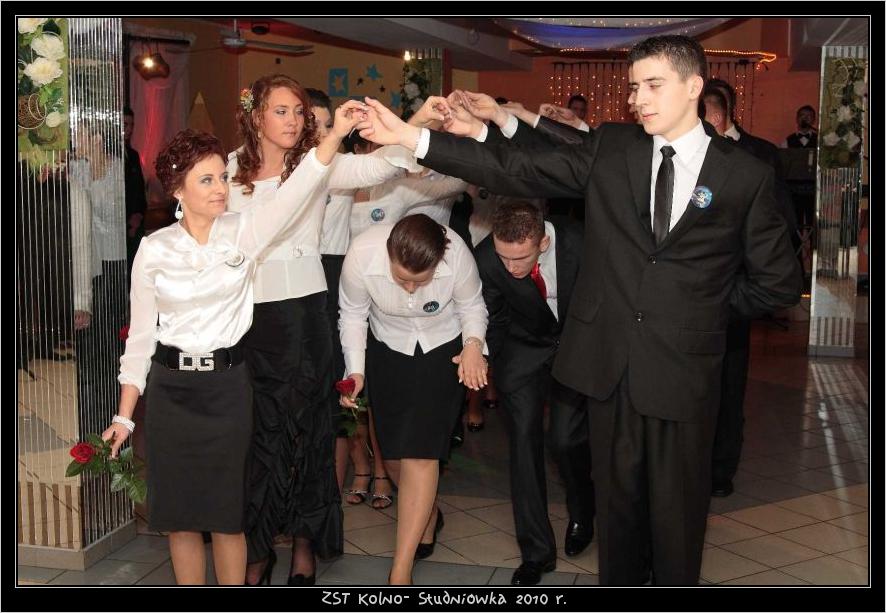 Studni�wka w ZST w Kolnie 2010 r.

 autor: ZST Kolno, LO Kolno, LP Kolno 