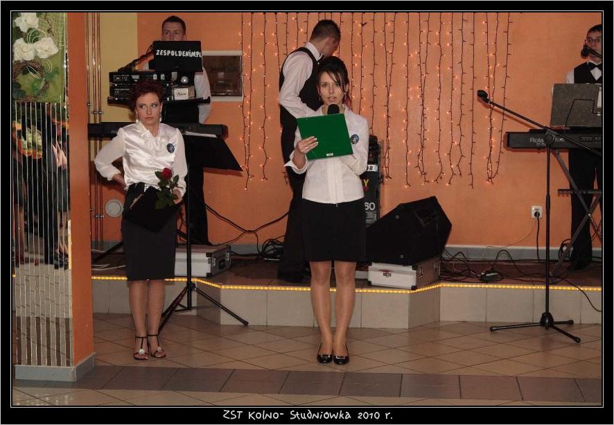 Studni�wka w ZST w Kolnie 2010 r.

 autor: ZST Kolno, LO Kolno, LP Kolno 