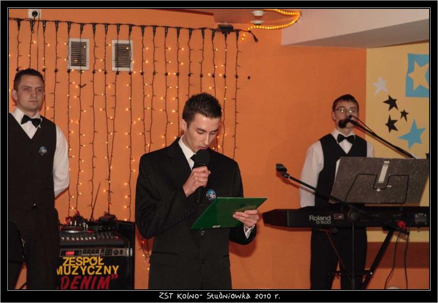 Studni�wka w ZST w Kolnie 2010 r.

 autor: ZST Kolno, LO Kolno, LP Kolno 