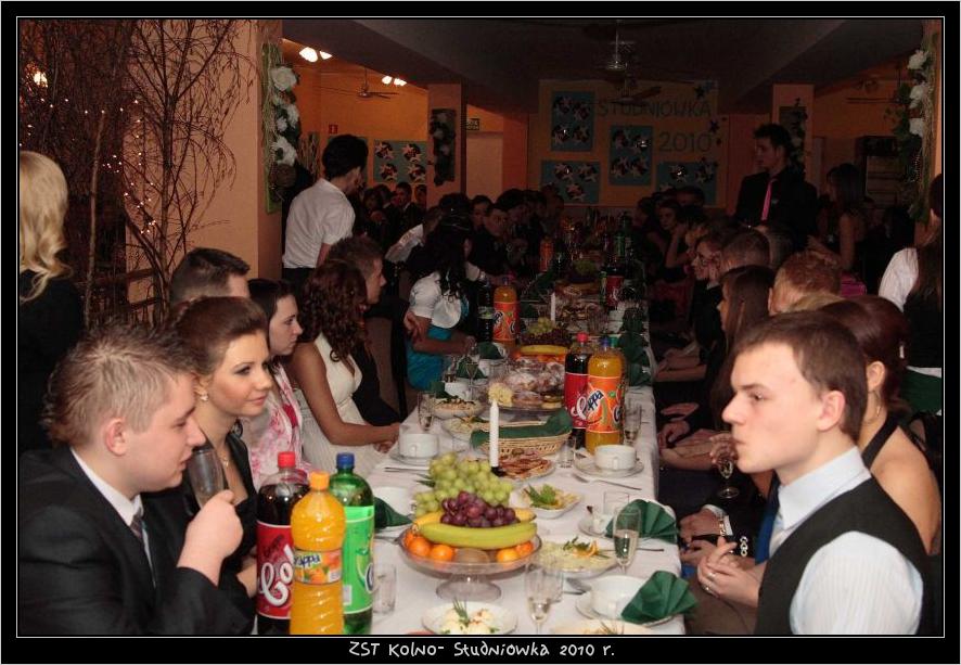 Studni�wka w ZST w Kolnie 2010 r.

 autor: ZST Kolno, LO Kolno, LP Kolno 