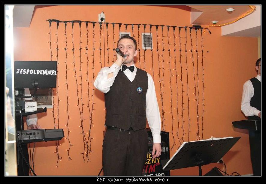 Studni�wka w ZST w Kolnie 2010 r.

 autor: ZST Kolno, LO Kolno, LP Kolno 