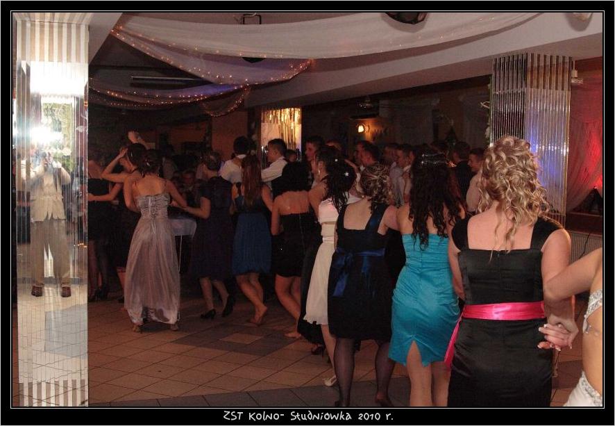 Studni�wka w ZST w Kolnie 2010 r.

 autor: ZST Kolno, LO Kolno, LP Kolno 