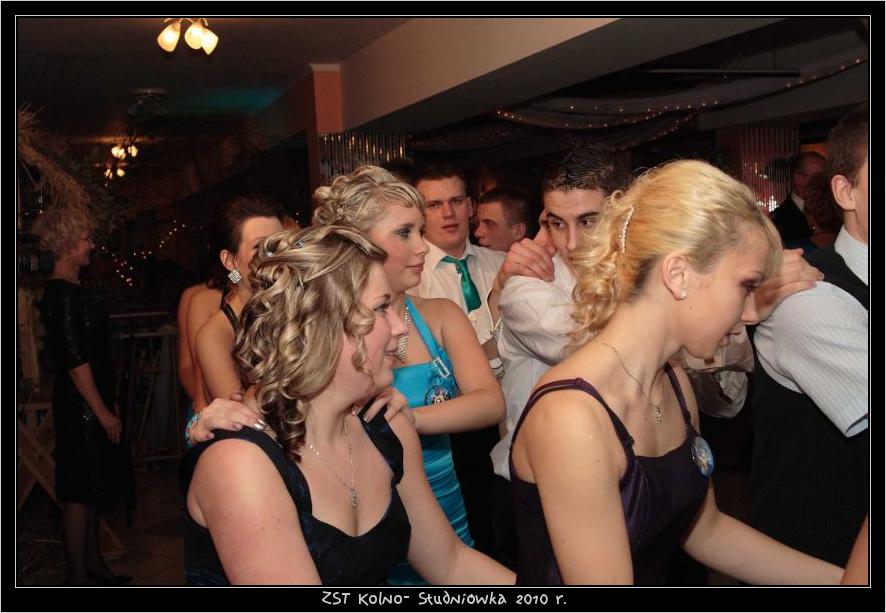 Studni�wka w ZST w Kolnie 2010 r.

 autor: ZST Kolno, LO Kolno, LP Kolno 