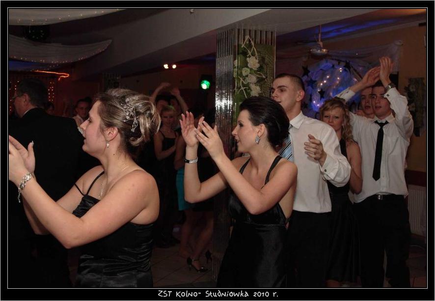 Studni�wka w ZST w Kolnie 2010 r.

 autor: ZST Kolno, LO Kolno, LP Kolno 