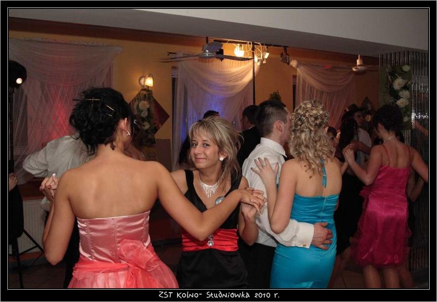 Studni�wka w ZST w Kolnie 2010 r.

 autor: ZST Kolno, LO Kolno, LP Kolno 