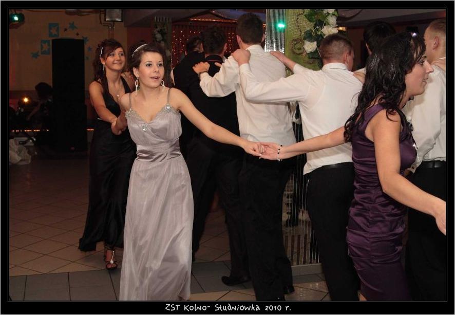 Studni�wka w ZST w Kolnie 2010 r.

 autor: ZST Kolno, LO Kolno, LP Kolno 