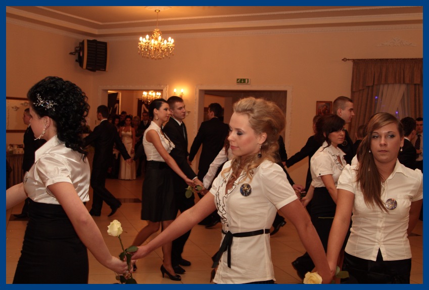 Studni�wka Zespo�u Szk� Technicznych w Kolnie 2011r.
 autor: ZST Kolno, LO Kolno, LP Kolno 