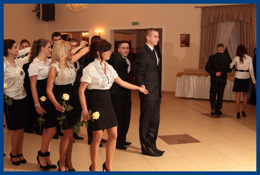 Studni�wka Zespo�u Szk� Technicznych w Kolnie 2011r.
 autor: ZST Kolno, LO Kolno, LP Kolno 