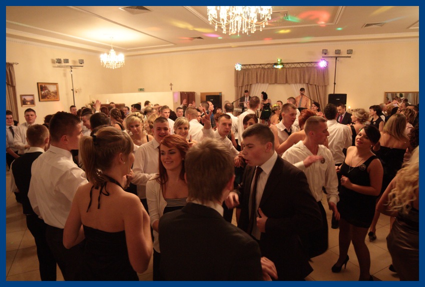 Studni�wka Zespo�u Szk� Technicznych w Kolnie 2011r.
 autor: ZST Kolno, LO Kolno, LP Kolno 