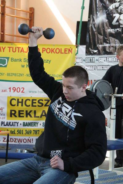 IV Mi�dzyszkolne Mistrzostwa w Wyciskaniu Sztangi Le��c 2012 autor: ZST Kolno, LO Kolno, LP Kolno 